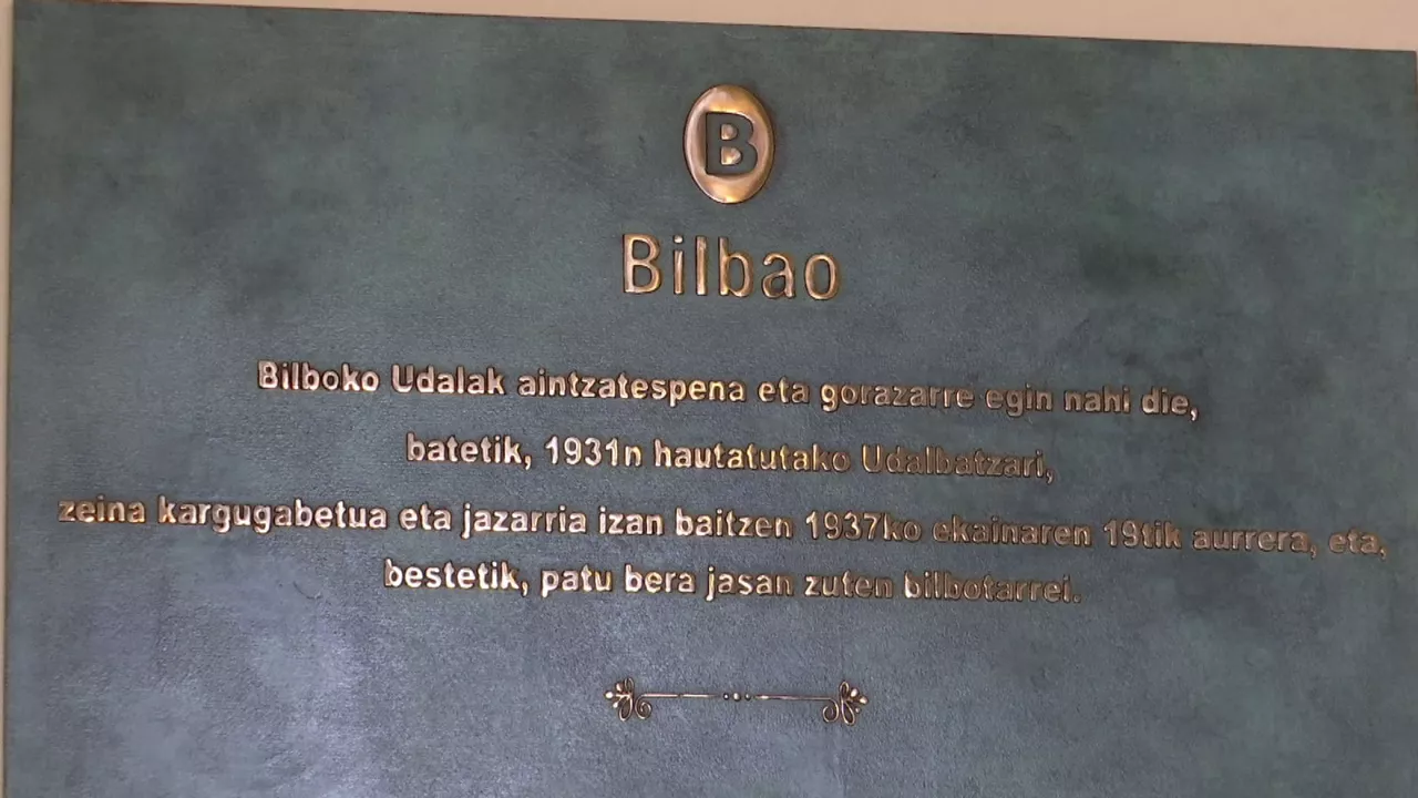 20230309190809_ayuntamiento-de-bilbao-placa_