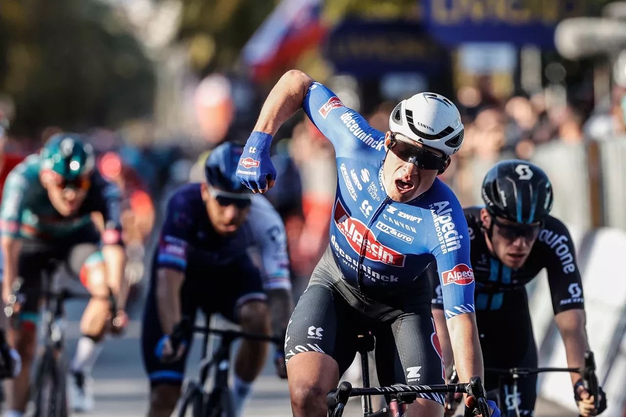 Jasper Philipsen. Foto: EFE