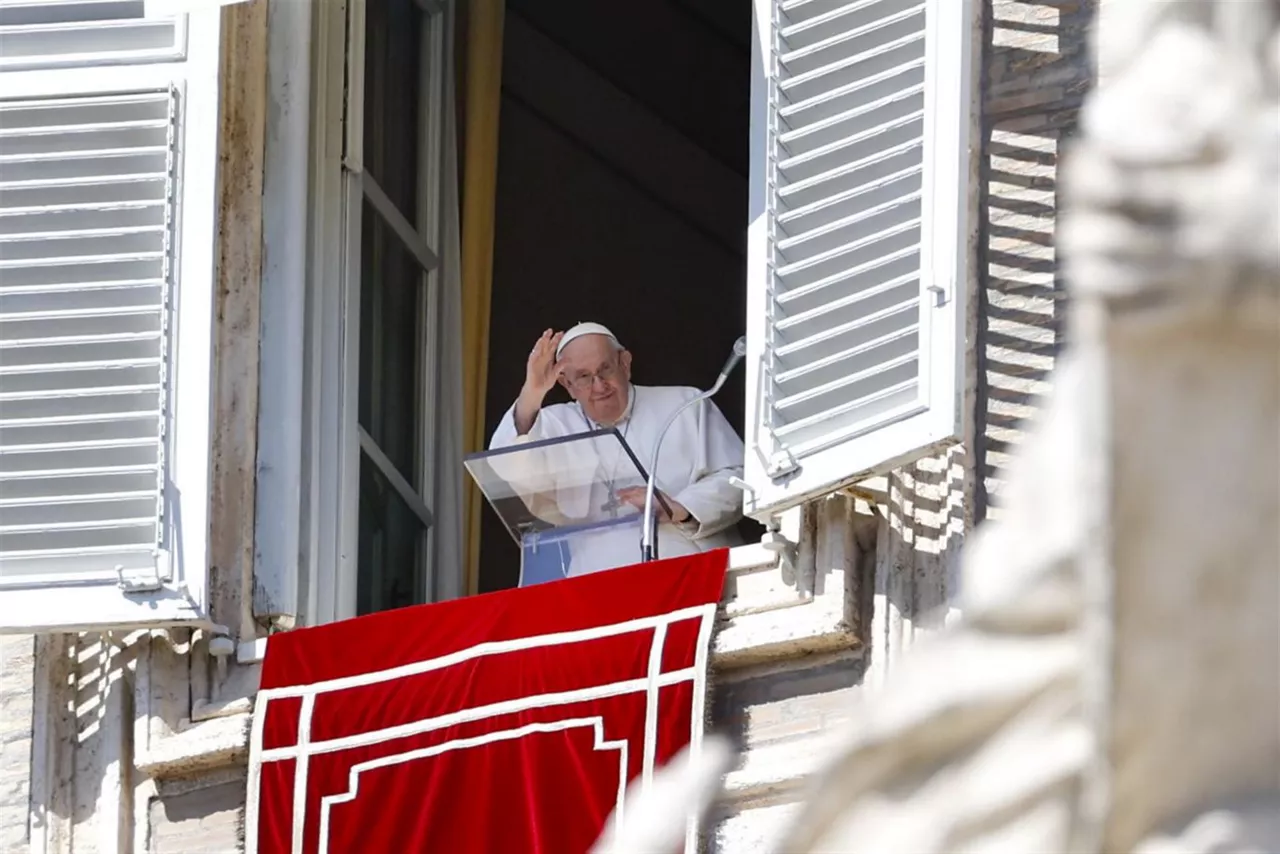 Frantzisko aita santua. Artxiboko argazkia: EFE