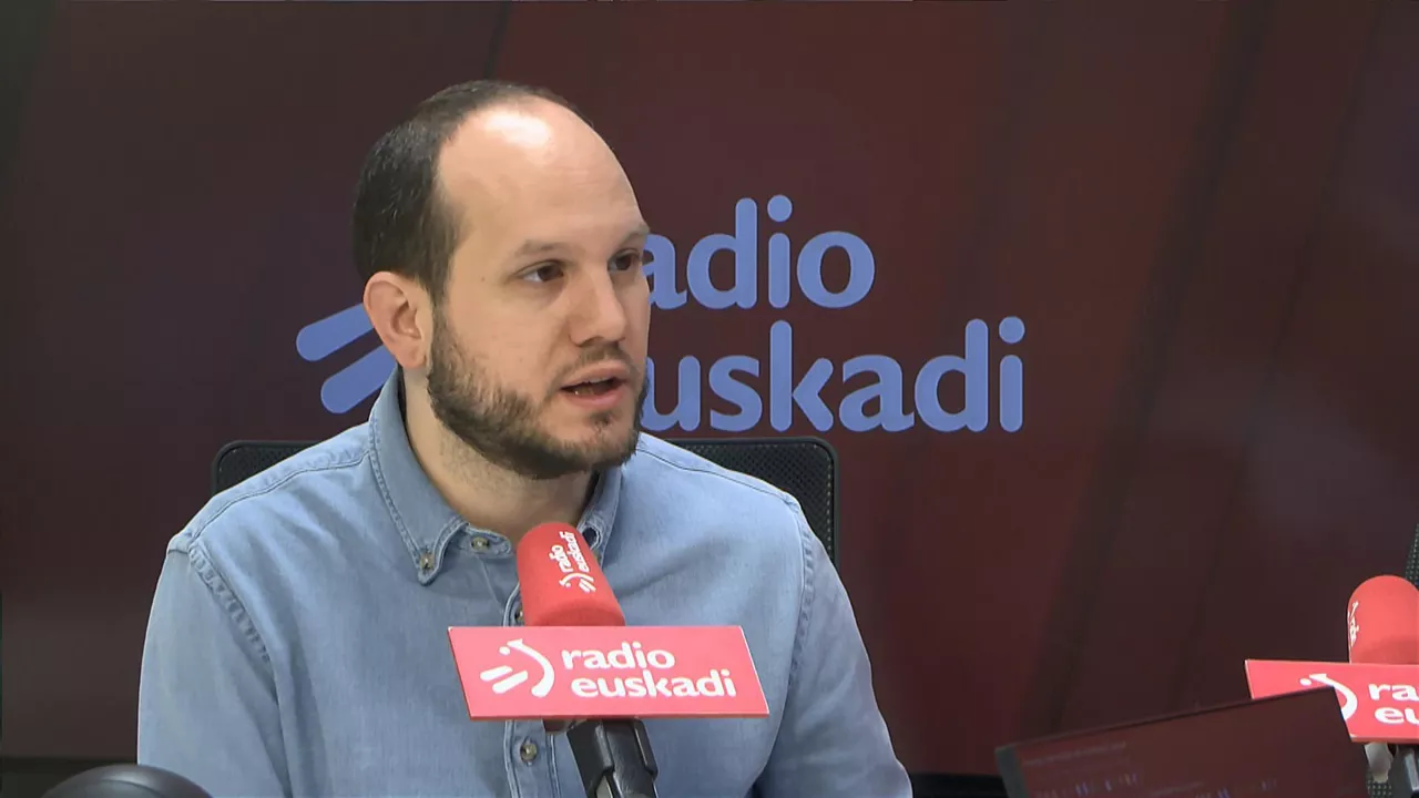 Iñigo Martinez Radio Euskadin, artxiboko irudi batean. Argazkia: EITB.