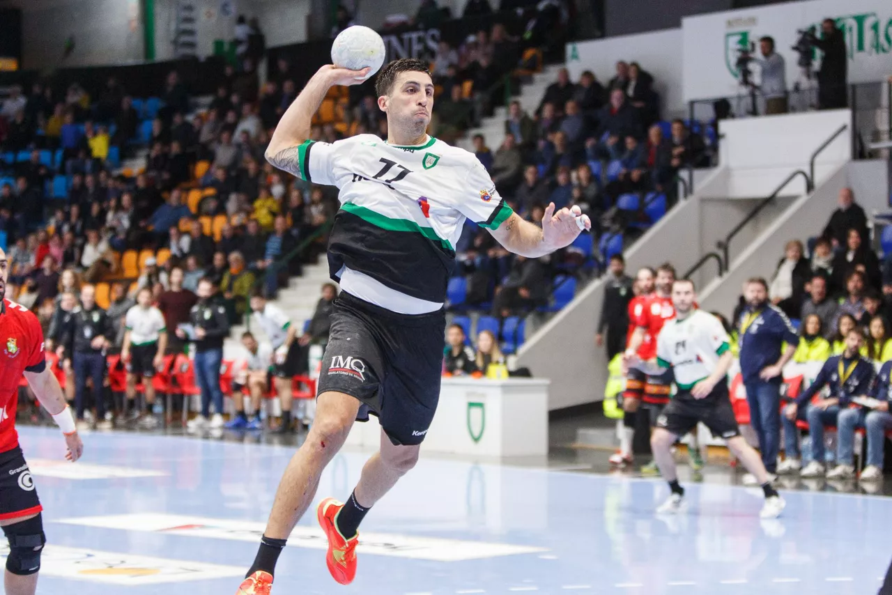 Nicolas_Bonanno_helvetia_anaitasuna_eskubaloia_balonmano