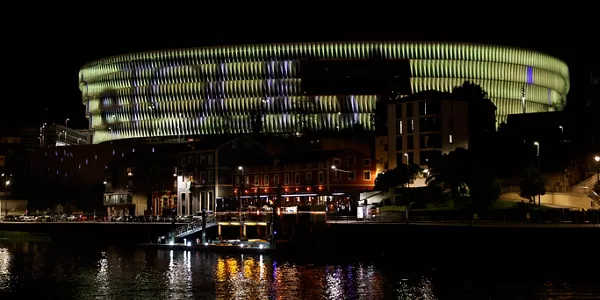 San Mames horiz kolreztatuta 2023ko Tourragatik. Argazkia: EFE