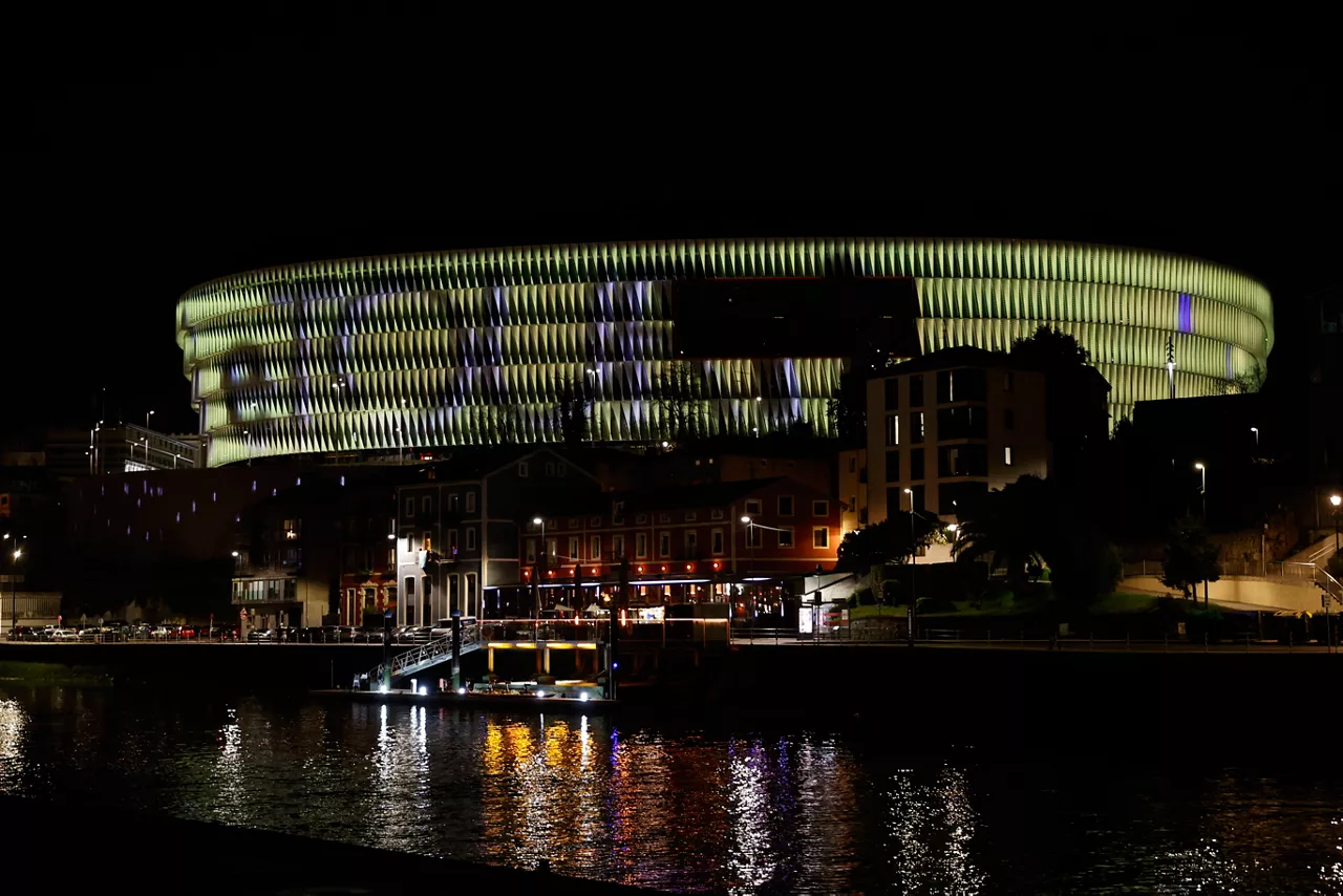 San Mames horiz kolreztatuta 2023ko Tourragatik. Argazkia: EFE