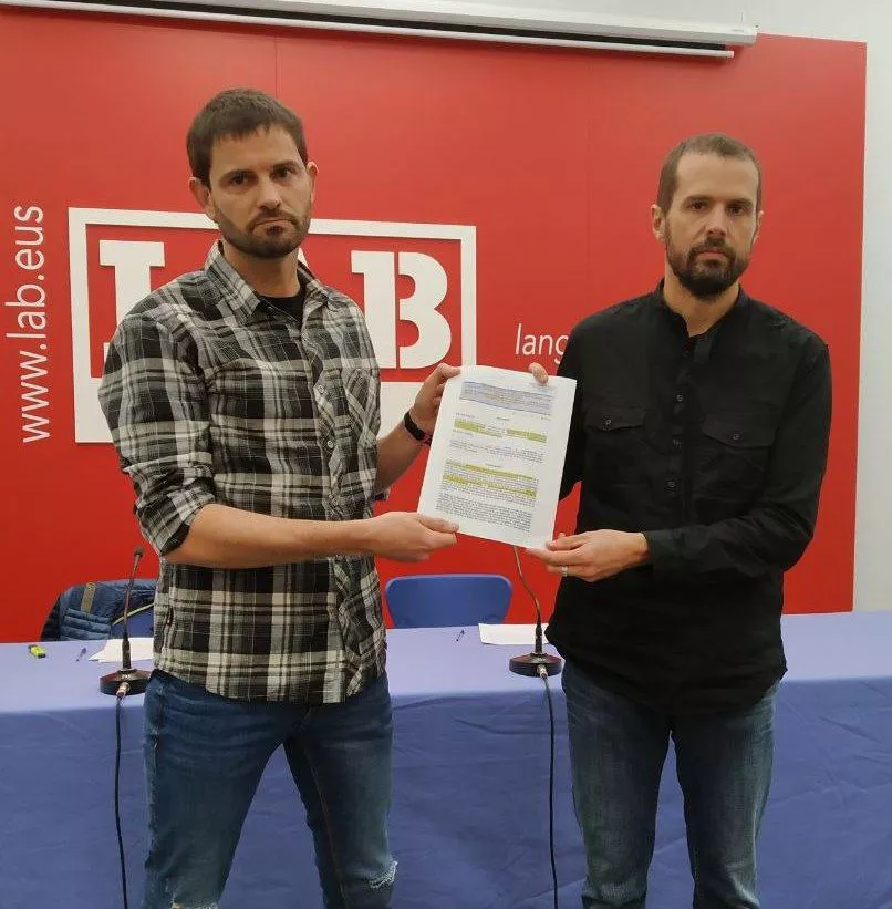Inko Iriarte e Igor Arroya en la comparecencia de ayer de LAB.