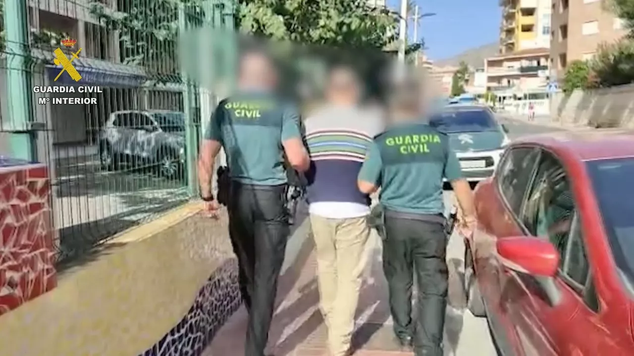 20230327125019_detenidos-herencias-guardi-civil_
