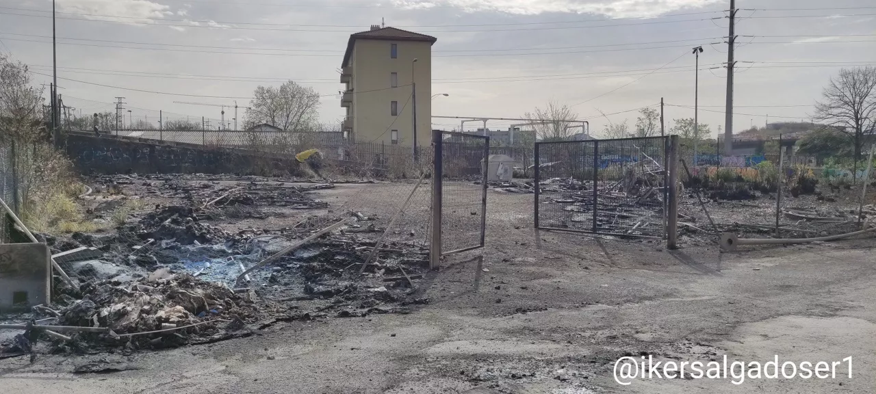 Dozenaka edukiontzi kiskalita geratu dira.