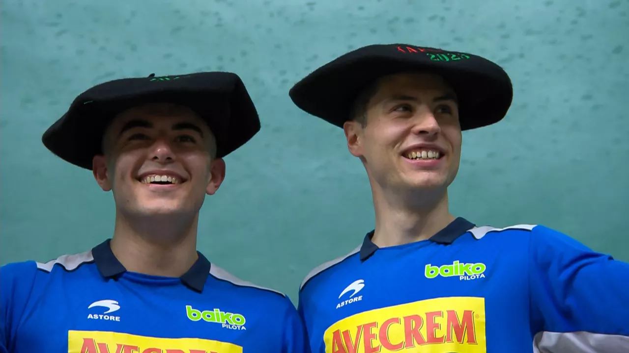 Iosu Eskiroz, a la derecha, jugará el sábado en Pamplona. Foto: EITB Media.