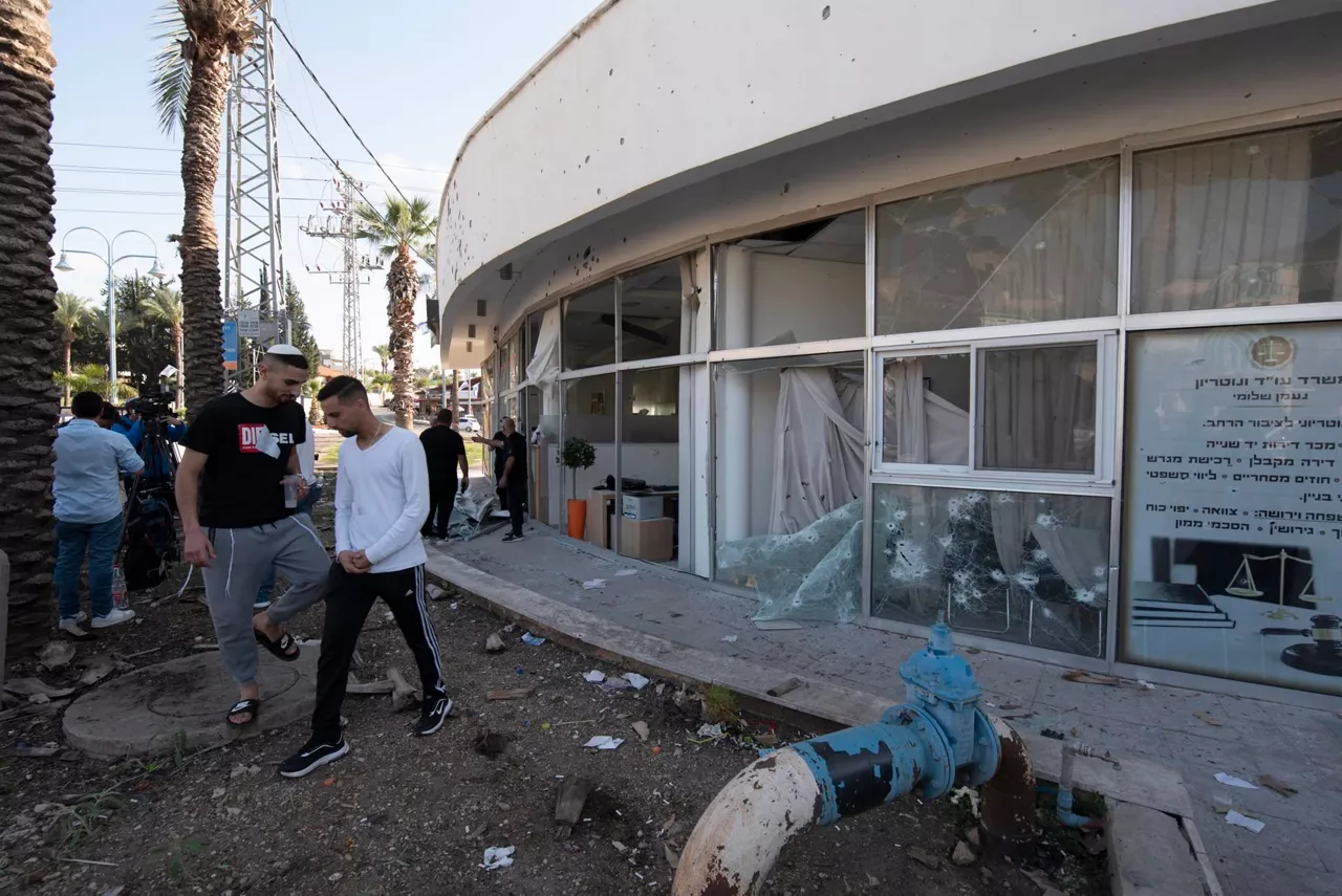 Kohete baten eragina Israelgo eraikin batean.