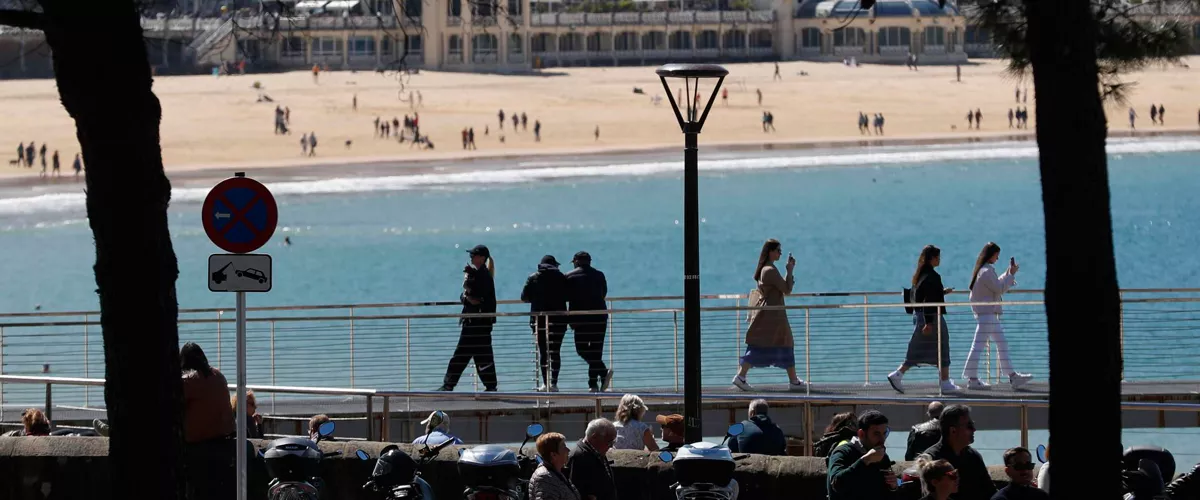 turismo-semana-santa-sansebastian turistak donostia aste santua-efe