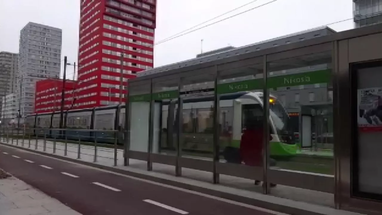 20230411092922_tranvia-vitoria-en-parada-de-nikosia_