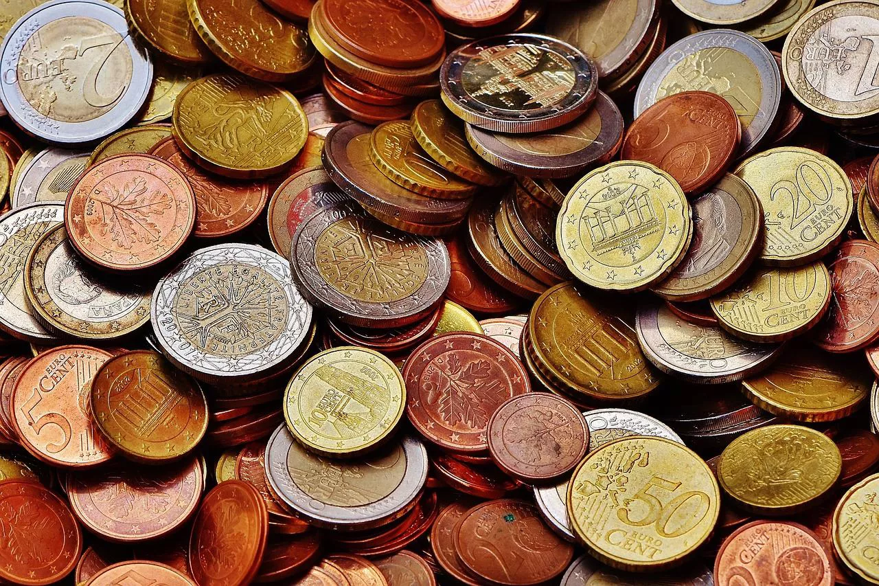 euros euroak monedas txanponak dirua dinero pixabay cc0 lizentzia egile aitortzarik gabe