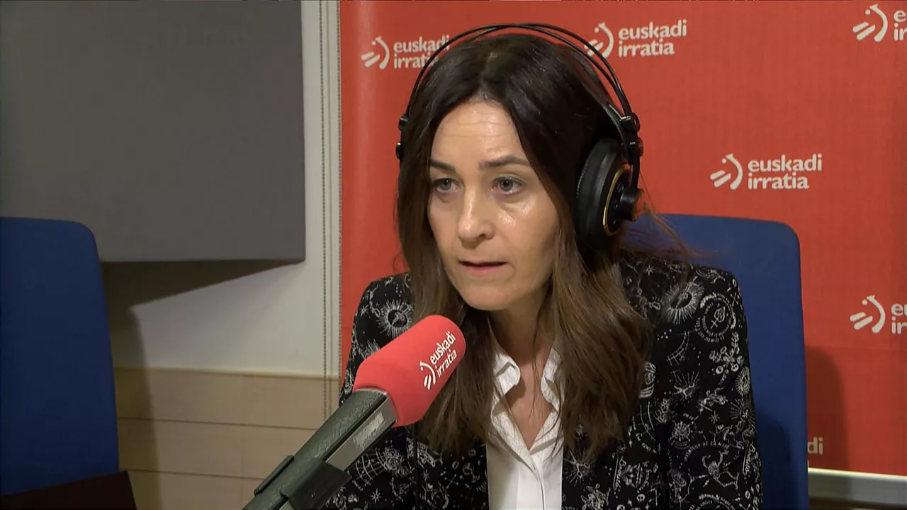 Dobaran, Euskadi Irratiak Bilbon dituen estudioetan.