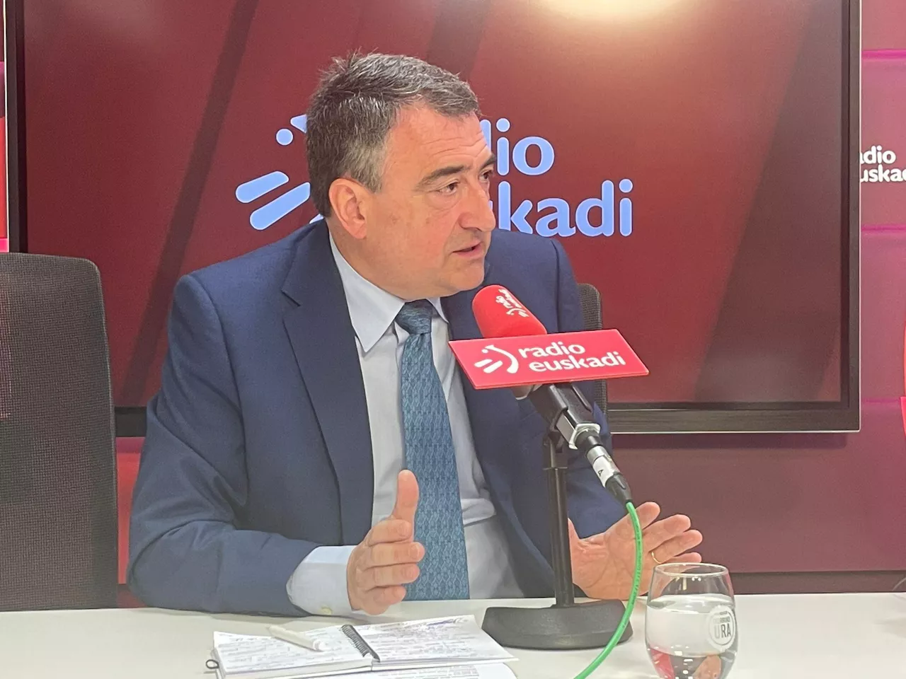 Aitor Esteban RE 1