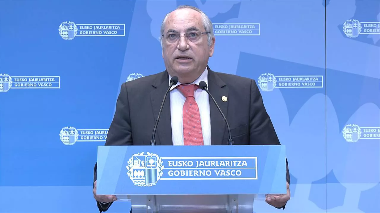Iñaki Arriola Etxebizitza sailburua.