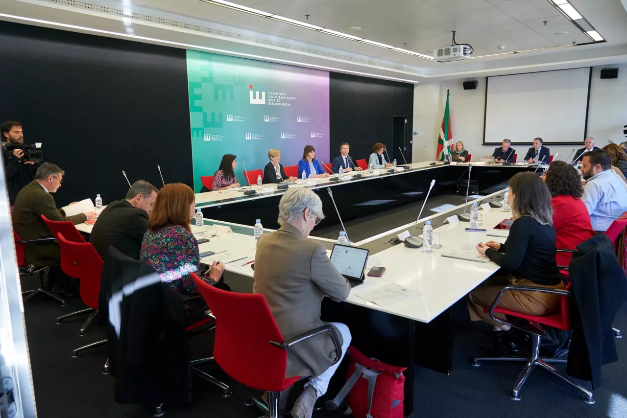 mesa de diálogo social elkarrizketa sozialerako mahaia