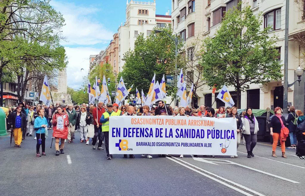 osakidetzaren aldeko manifestazioa bilbon iturria bilgunea osakidetza twitter