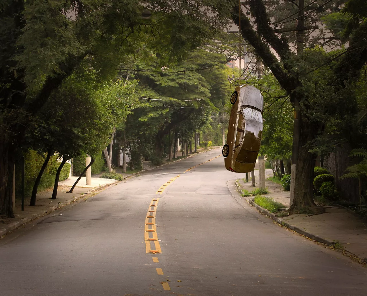"A vingança é uma espécie de justiça selvagem" Lucas Bambozziren argazkia