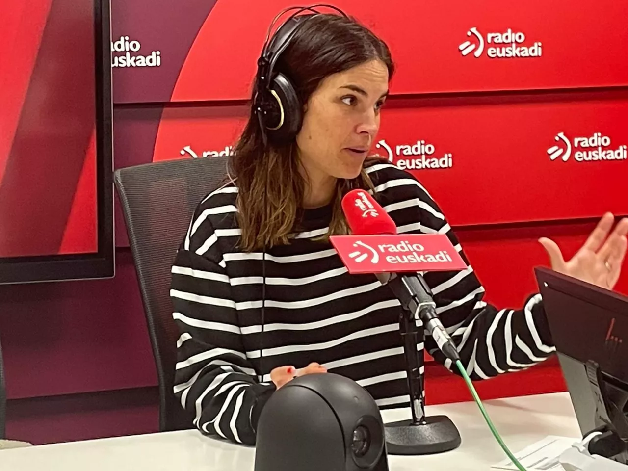 Aitana Ávila en Radio Euskadi. Foto: EITB Media
