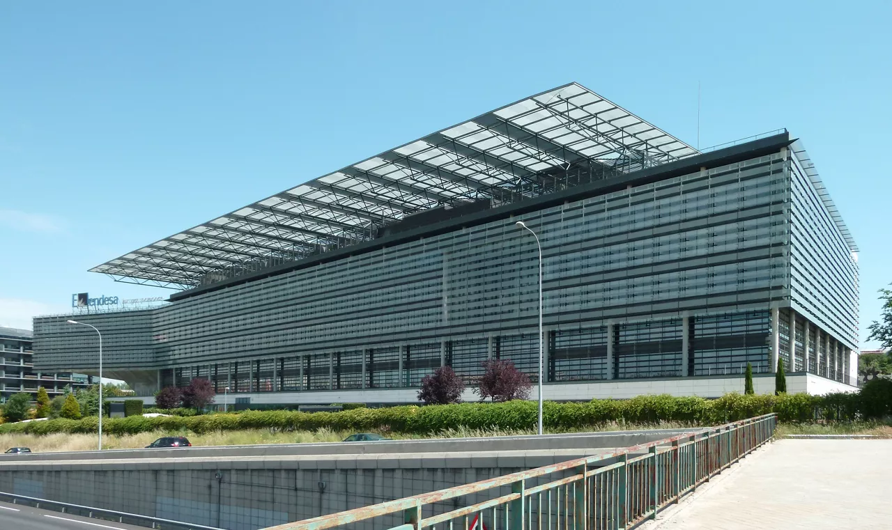 Endesaren Madrilgo egoitza. Argazkia: Luis Garcia (Zaqarbal)