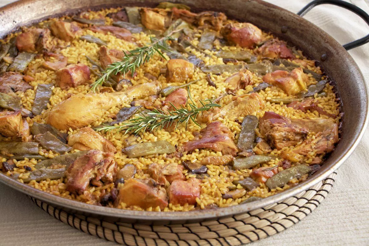 Paella valenciana