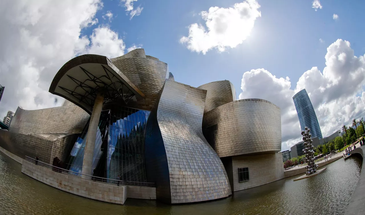 guggenheim museoa bilbo efe