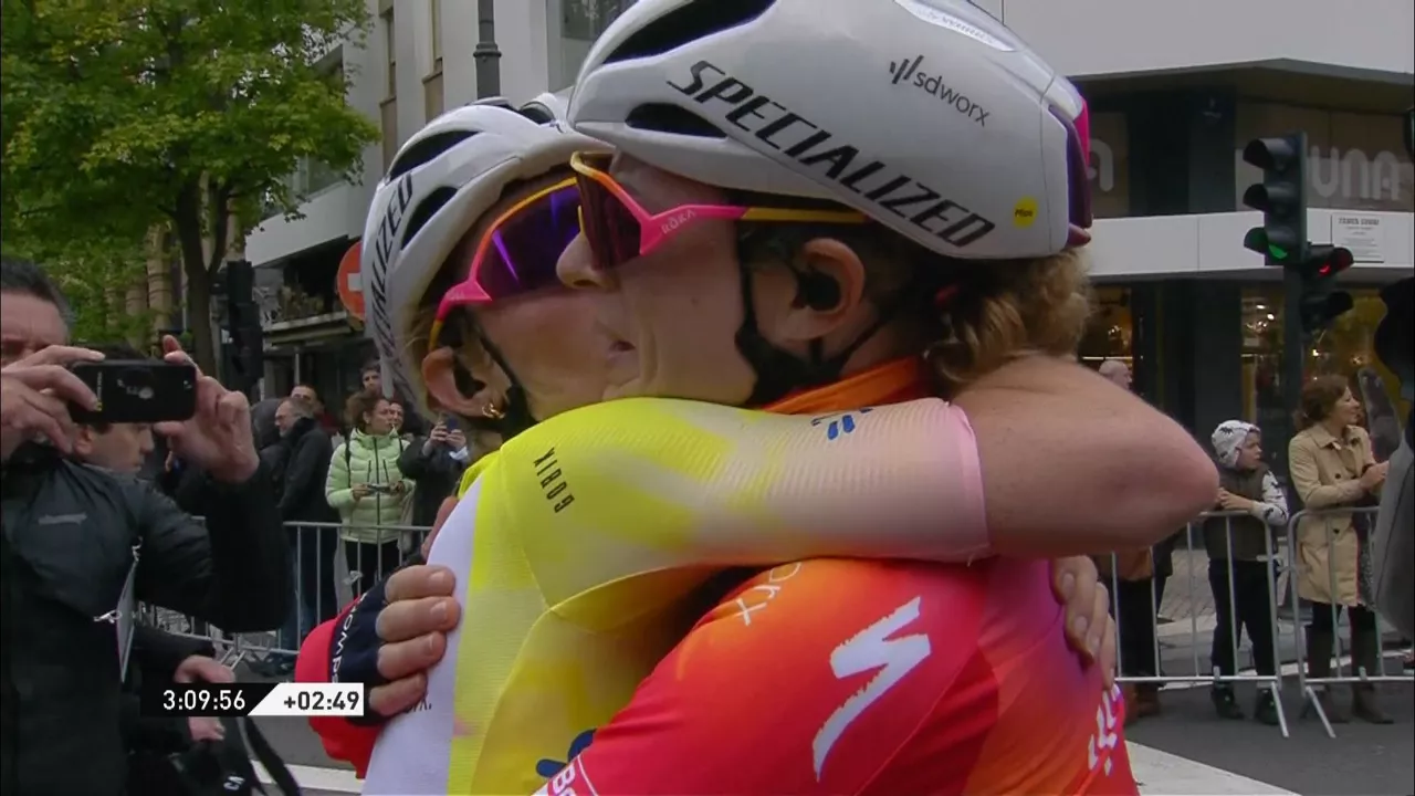 20230514194229_volleringreusserbesarkadaitzuliawomeneitbmedia_