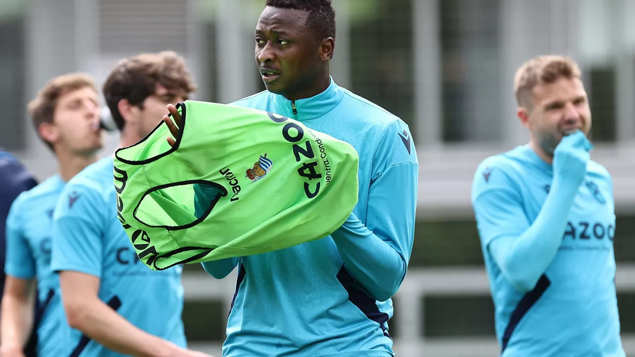 UMAR_SADIQ_REAL_SOCIEDAD-01