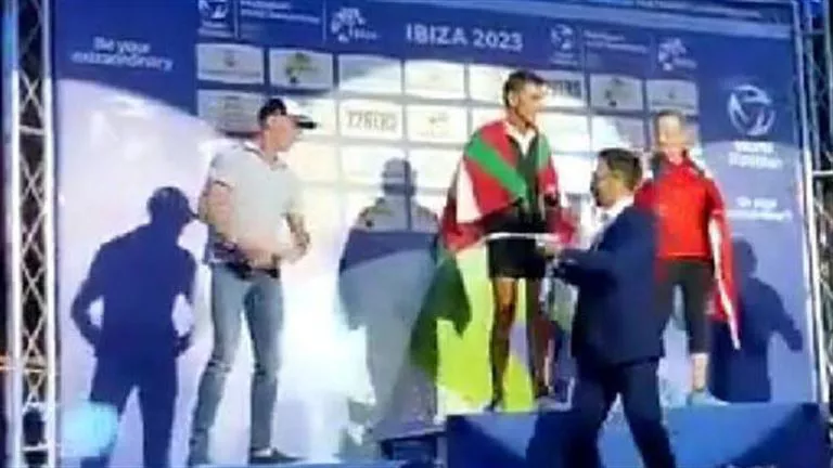 Josetxo Mugika en el podio de Ibiza.