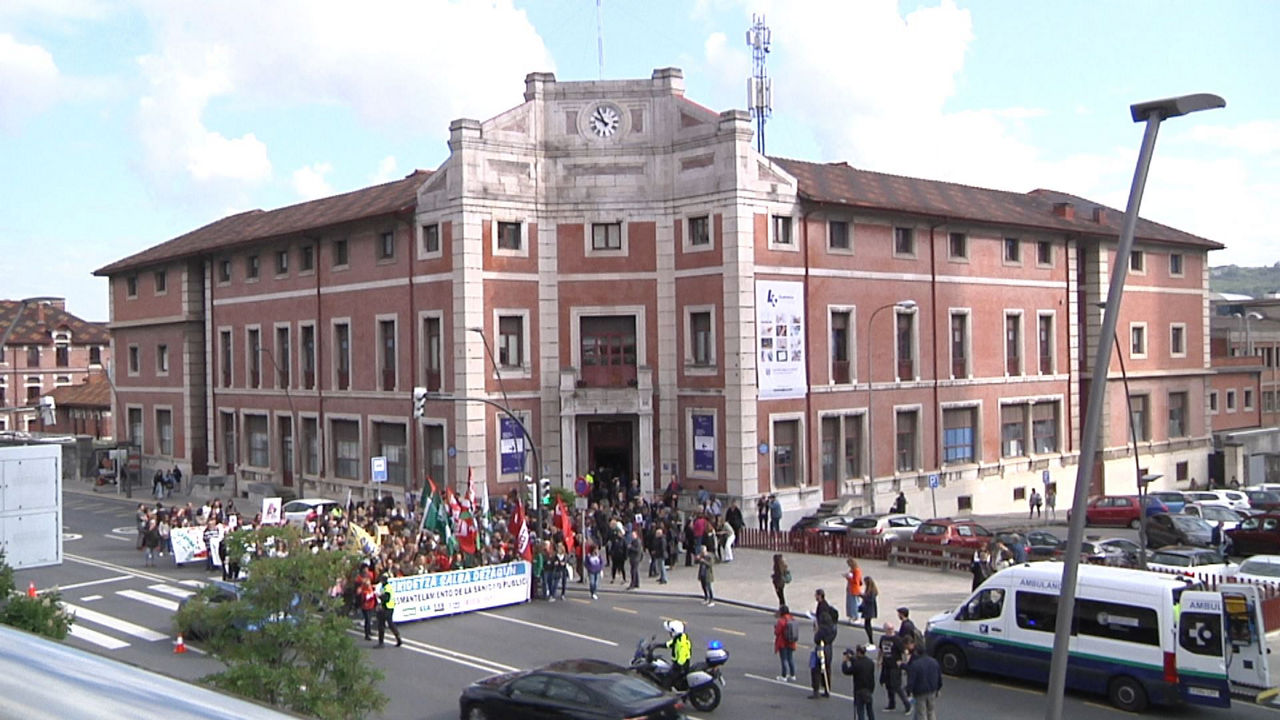 20230518115828_huelga-en-osakidetza-manifestacion-en-basurto-bilbao_