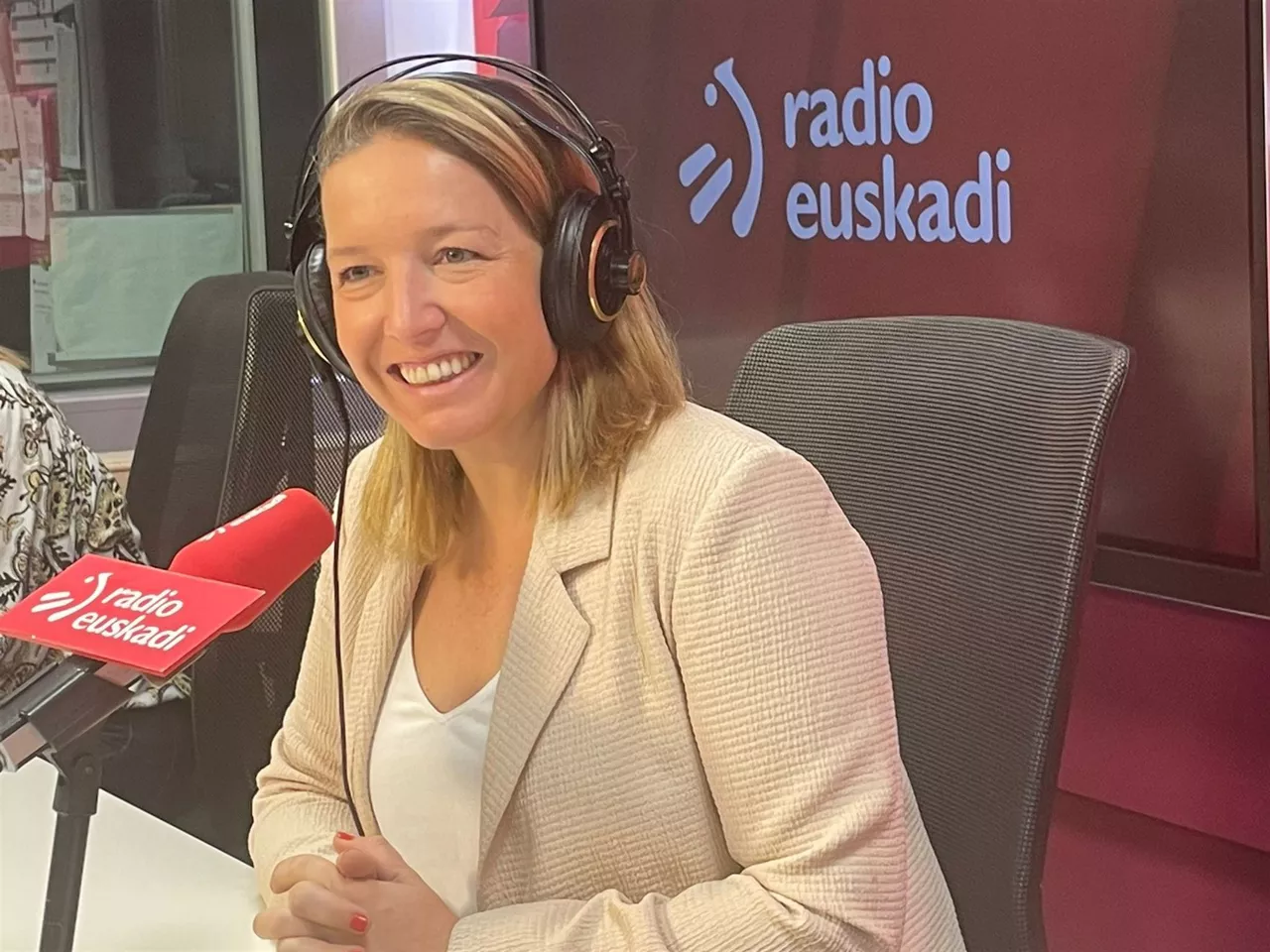 Sandra Hors (Vueling), en Radio Euskadi. Foto: EITB Media