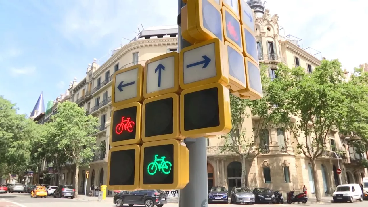 20230521132727_barcelona-semaforo_