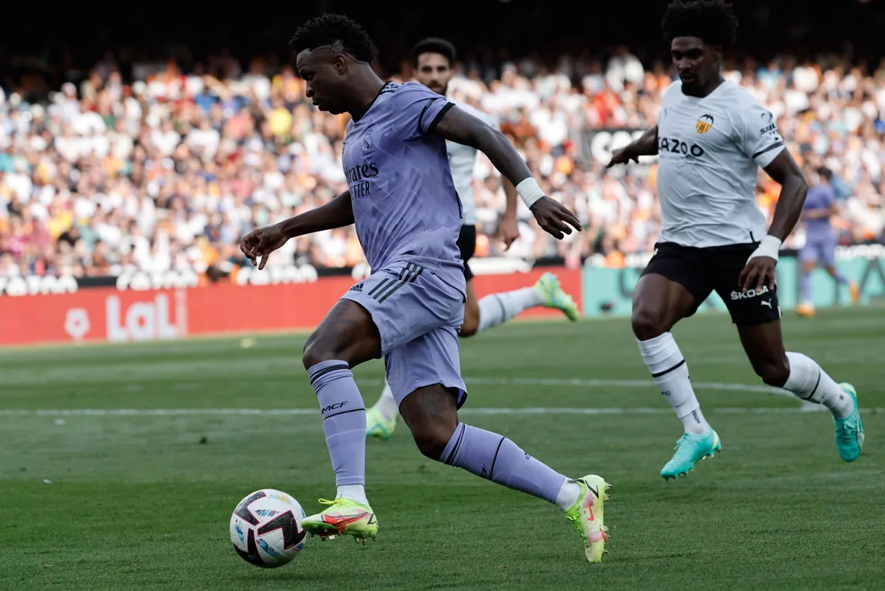 Vinicius Real Madrileko jokalaria bere taldeak Valentziaren aurka jokatu zuen partidan