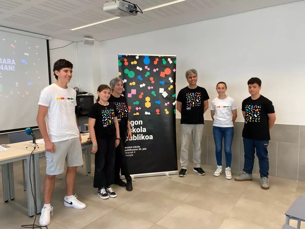 Aurkezpena. Argazkia: Euskal Eskola Publikoaren Jaia.
