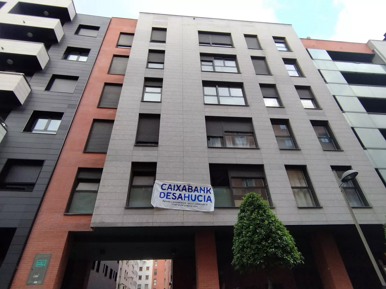 Erandion etxegabetu duten etxebizitza. Argazkia: @Kontseilua_Bilb