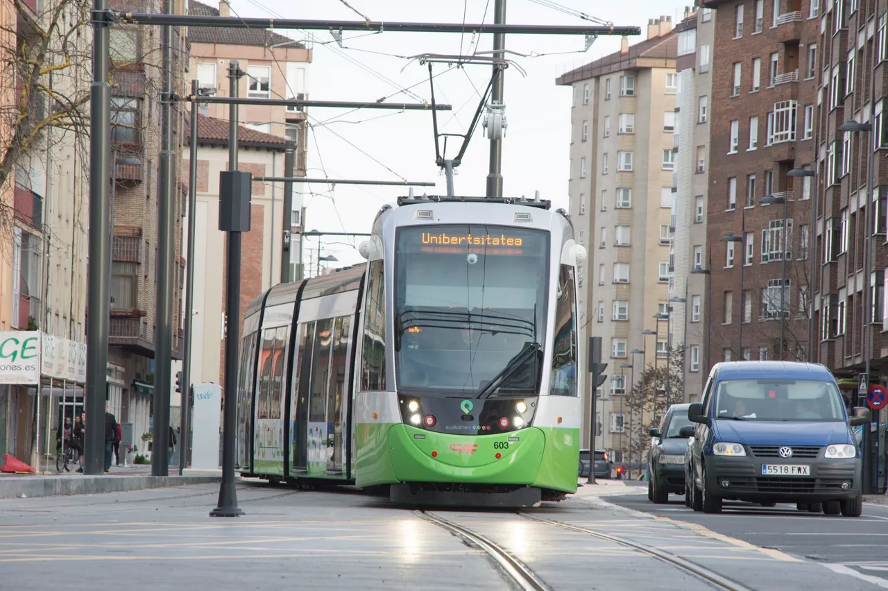 tranvia-vitoria-gasteiz-foto-irekia
