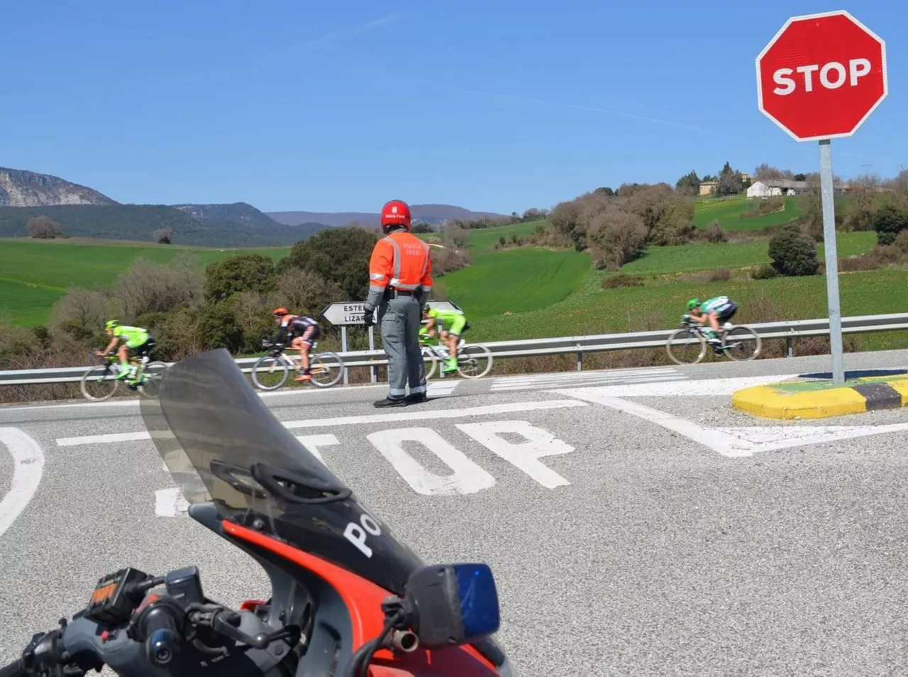vuelta-navarra-policia-foral