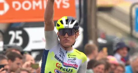 Georg Zimmermann Dauphiné Kriteriumeko seigarren etapa irabazi ostean.