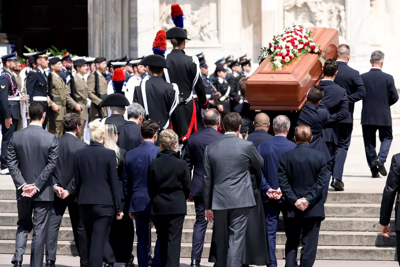 berlusconi_hileta_milan_6_efe