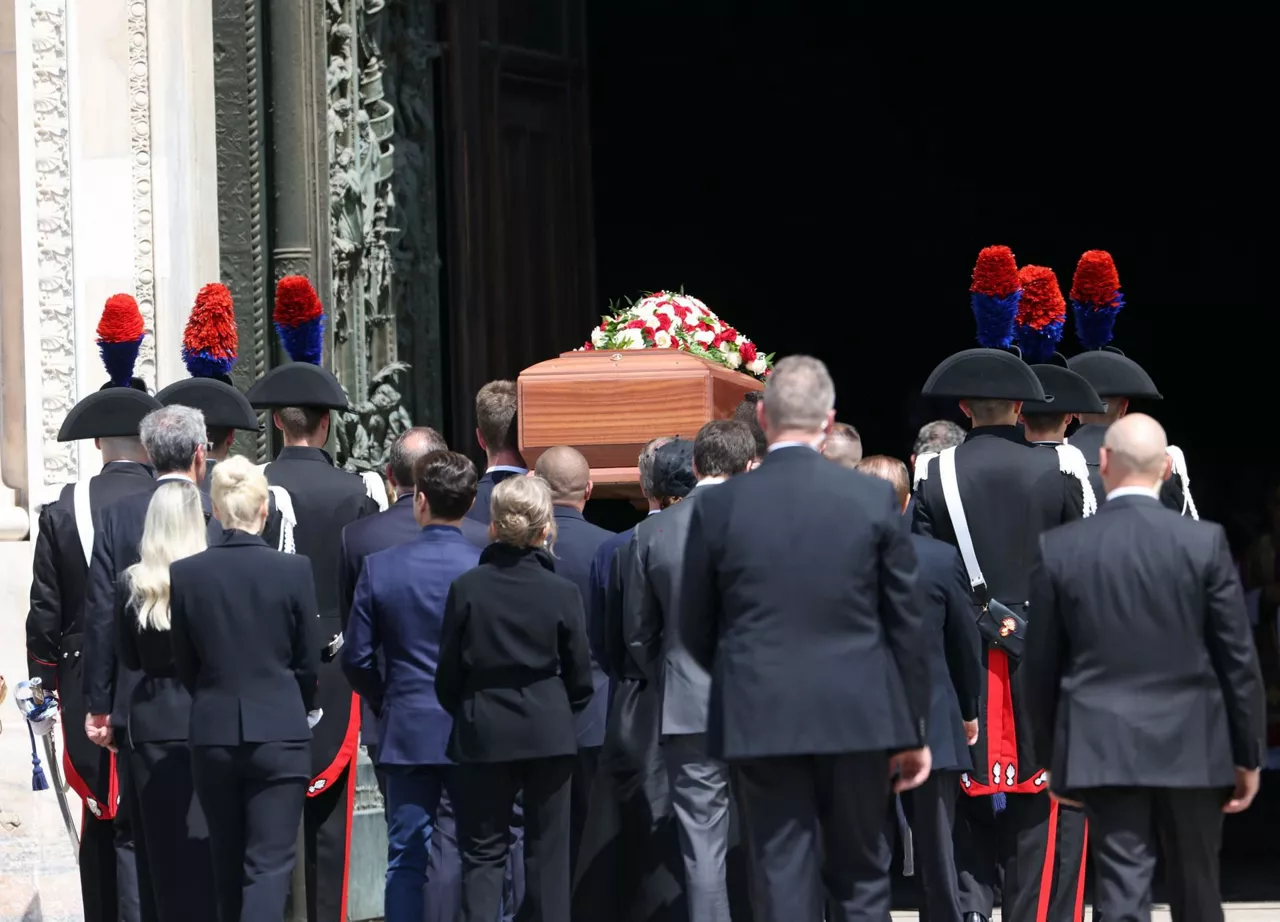 berlusconi_hileta_milan_15_efe