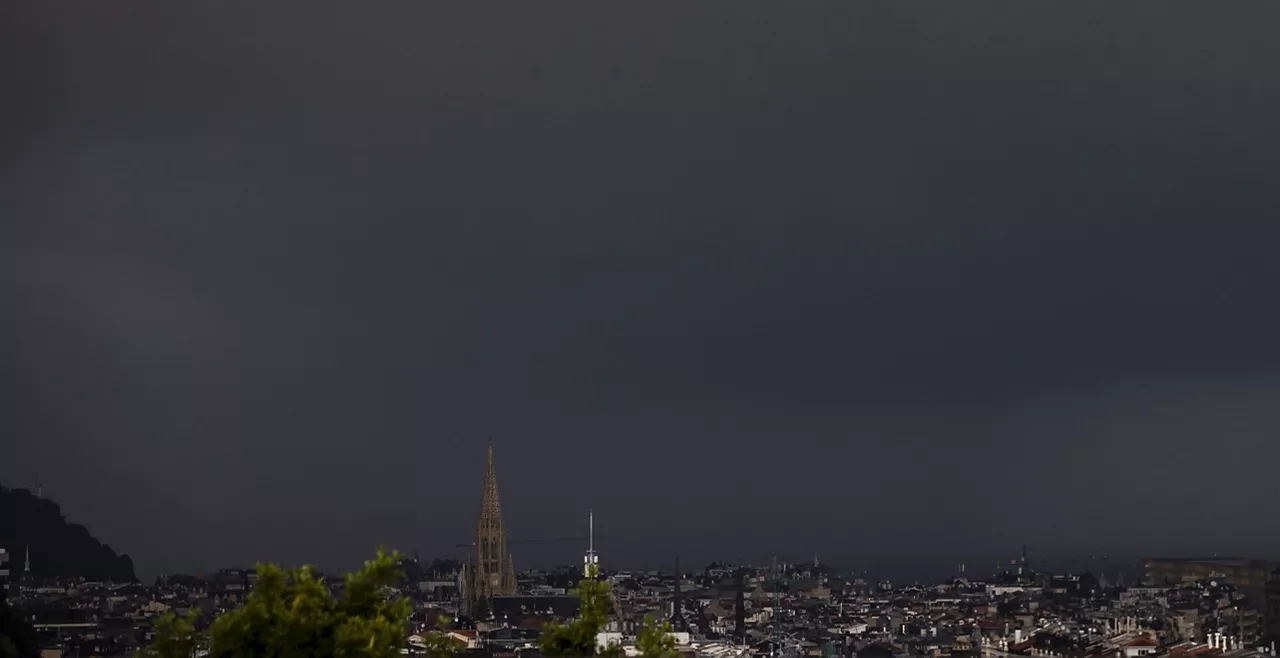 lluvia euria tormenta ekaitza temporal denboralea donostia san sebastian efe