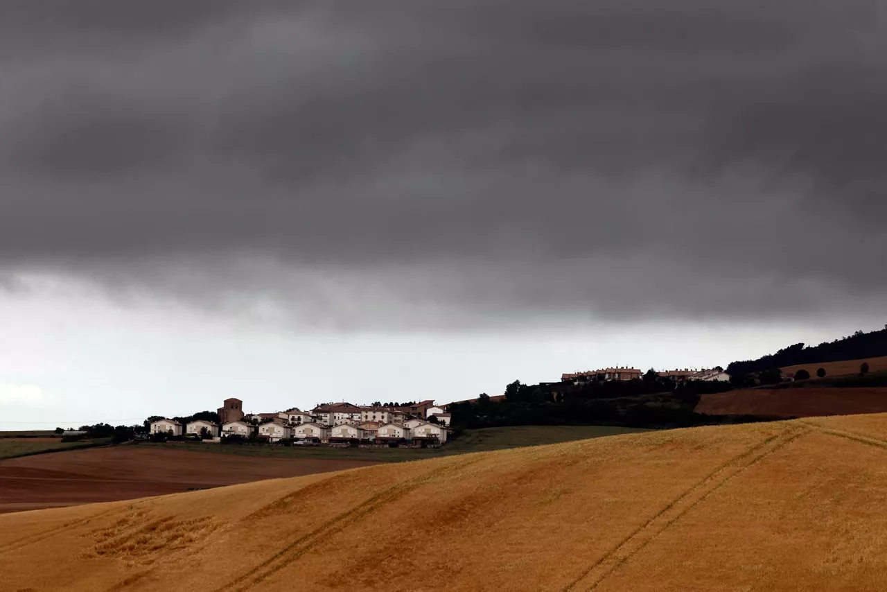 Zariquiegui-Navarra-nubes-efe