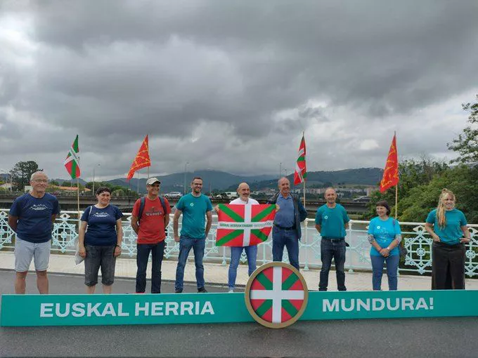 Gure Eskuren gaurko agerraldia, Irunen (Gipuzkoa). Argazkia: Gure Esku