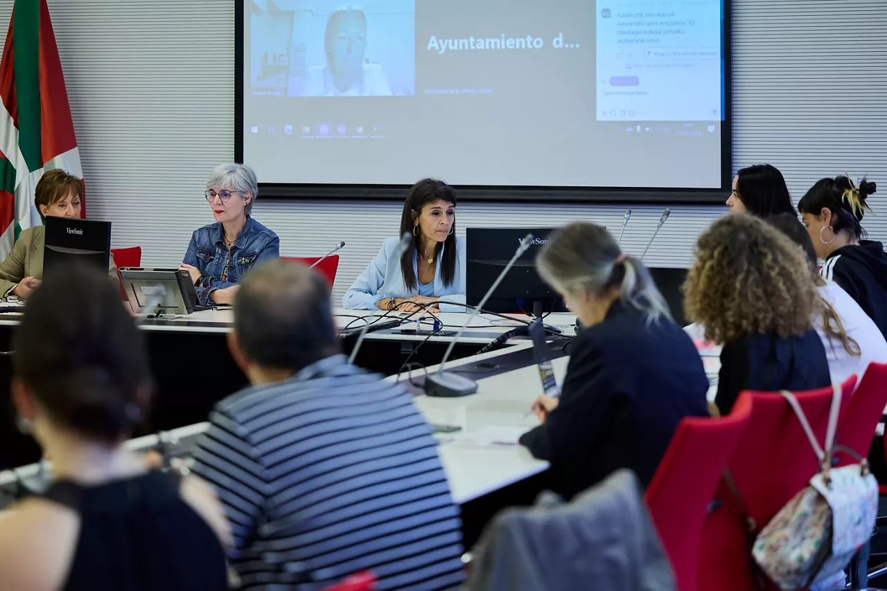 Gaur goizeko saioa, Gasteizen. Argazkia: Irekia.