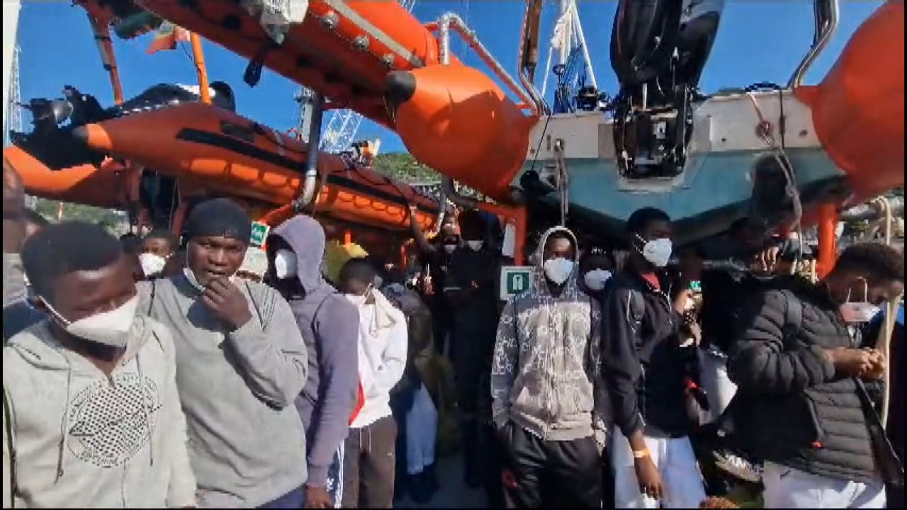 20230625110008_migratzaileak-salernon_