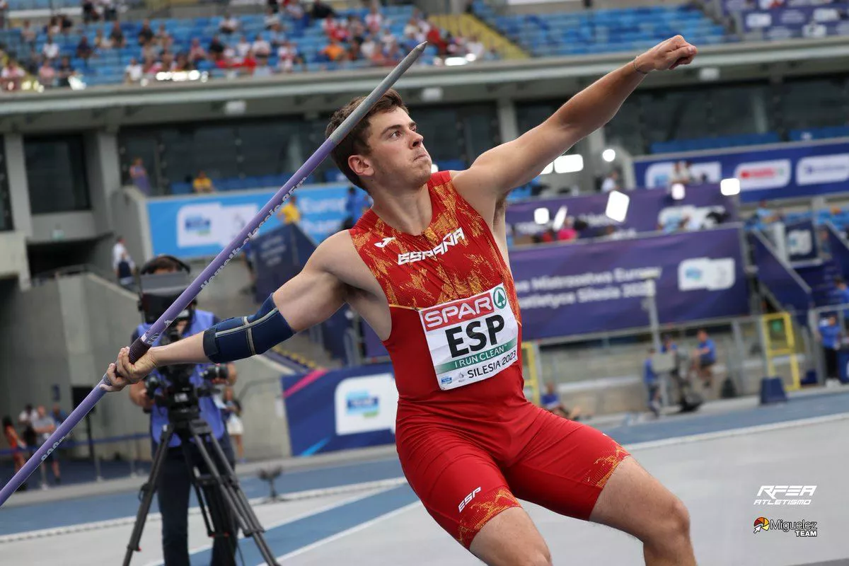 Manu Qujera, Grupoempleo Pamplonako xabalina-jaurtitzaikea. ARGAZKIA: BAT Basque Team