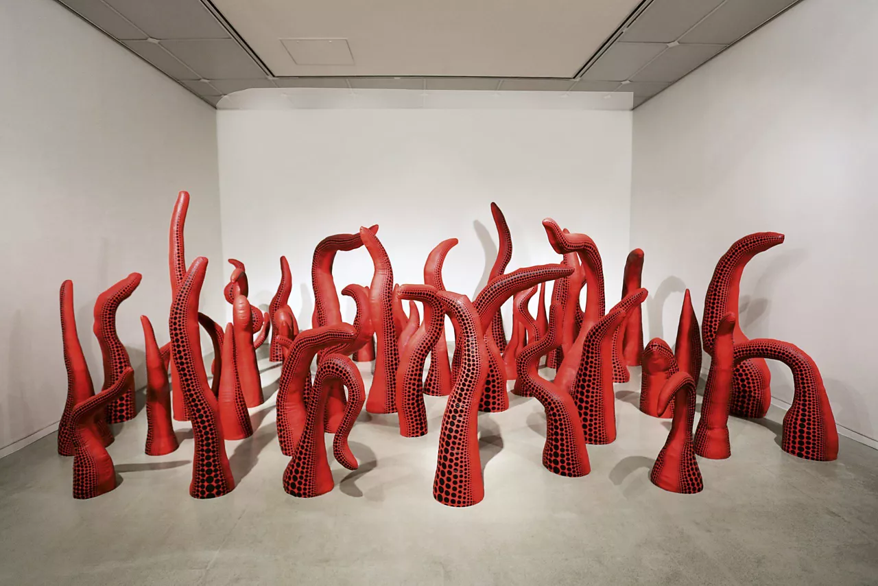 Yayoi Kusama  El momento de la regeneración (The Moment of Regeneration), 2004 © YAYOI KUSAMA