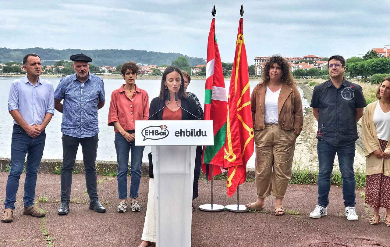 La representante de EH Bai Mathilde Hary en Hendaia (Lapurdi). Imagen: EH Bai