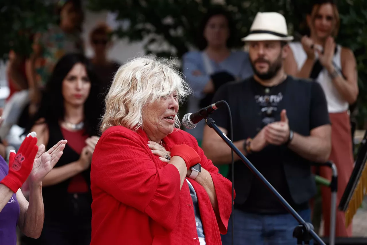 Asun Casasola, Nagore Laffageren ama, hunkituta. Argazkia: EFE