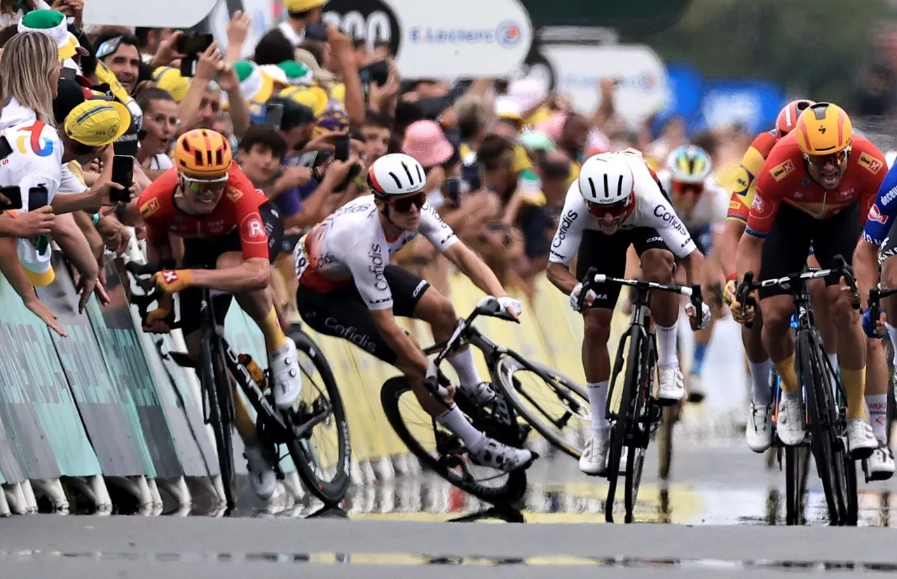 Erorikoak esprinta baldintzatu egin dute. Argazkia: EFE.