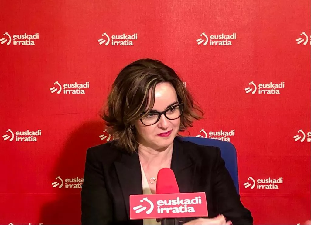 Elixabete Etxanobe, Euskadi Irratian.